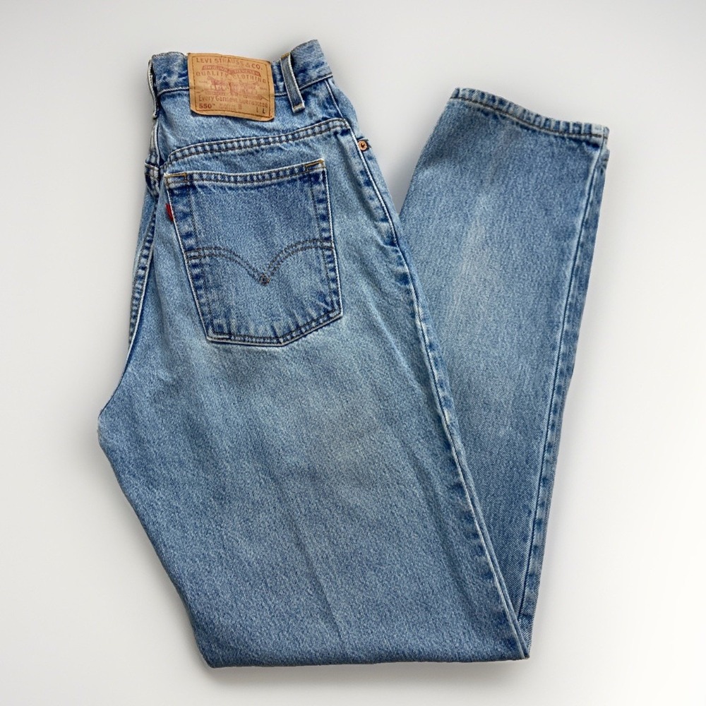 Vintage Levis 550 Jeans Womens 30 x 32 Relaxed Fit Denim Tapered Leg 90s Blue
